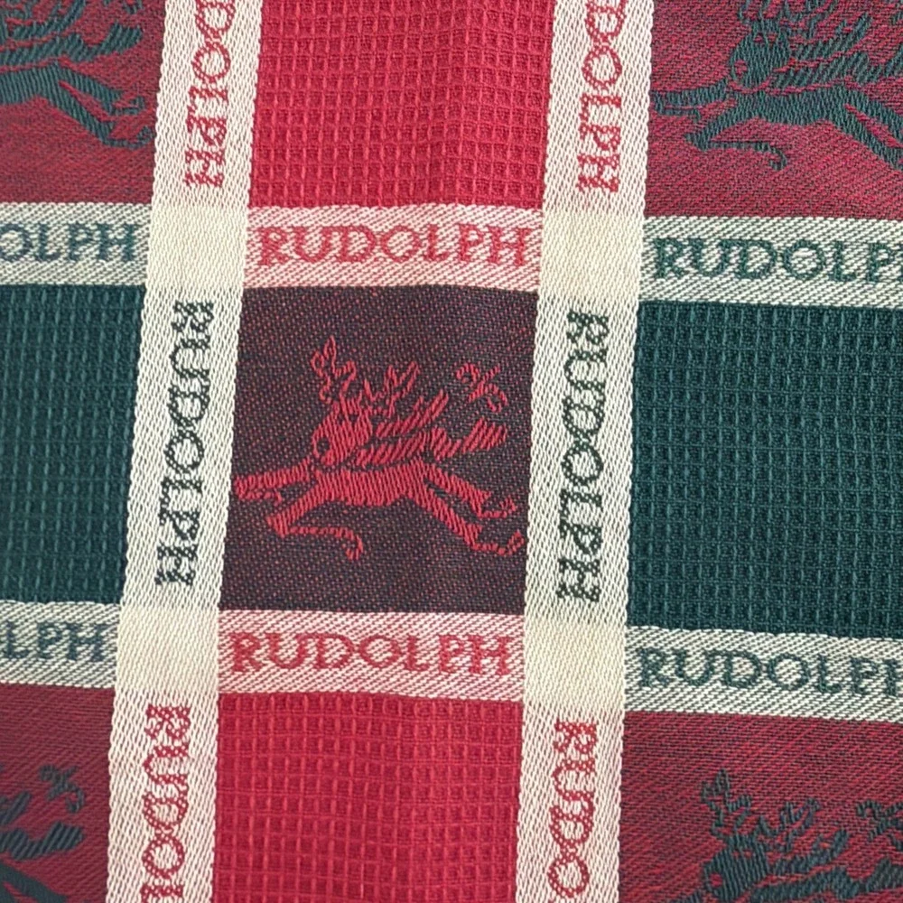 Vtg Red Green Woven Round Christmas Tablecloth 